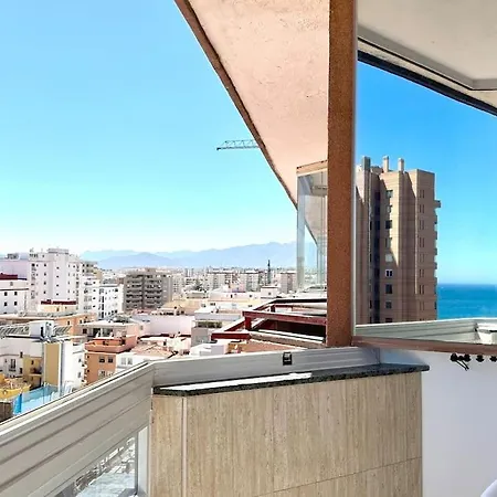 Central Fuengirola Studio Apartment With A Sea View Exterior photo