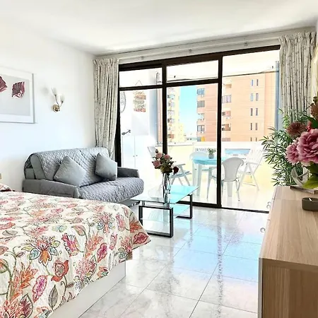 Central Fuengirola Studio Apartment With A Sea View Exterior photo