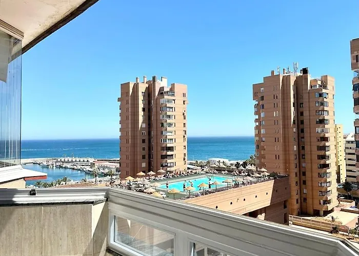 Central Fuengirola Studio Apartment With A Sea View
