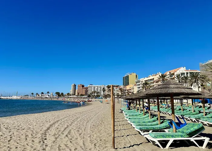 Central Fuengirola Studio Apartment With A Sea View
